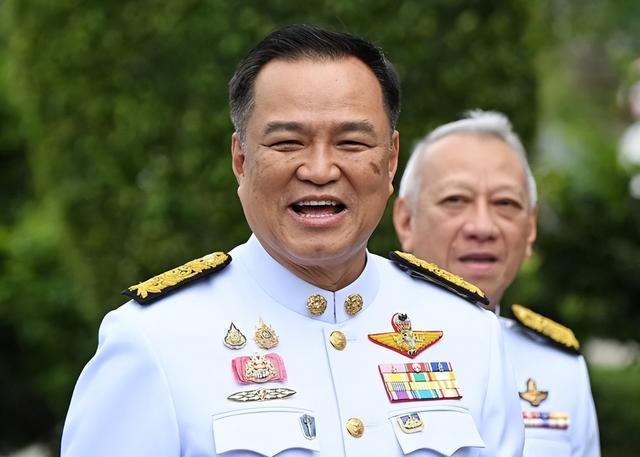 为泰党提名猜格森为总理候选人此前为泰党呈