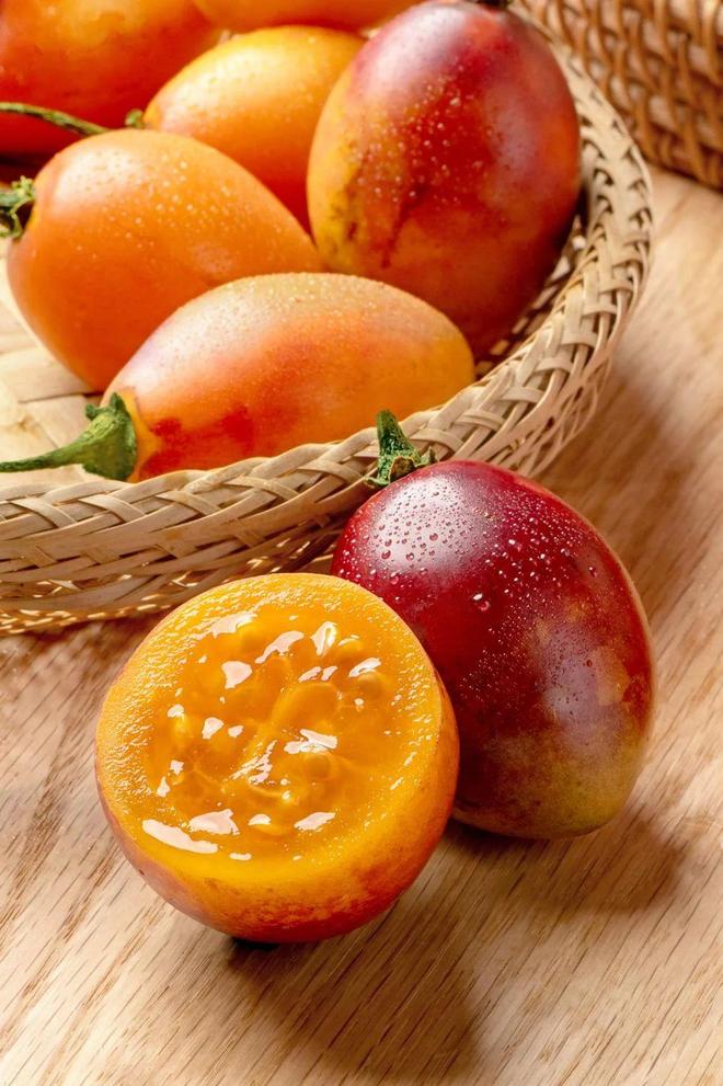 底料品类引领复合调味品行业新潮流麻将胡了有言有味开创树番茄火锅(图8)