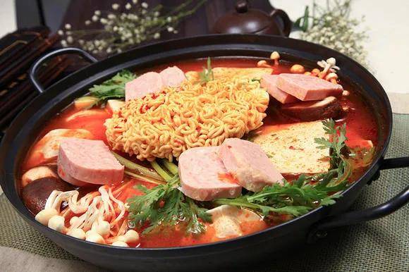 编造“部队火锅”起源其历史确实靠杜撰麻将胡了免费试玩泔水实在不好听韩国(图4) 编造“部队火锅”起源其历史确实靠杜撰麻将胡了免费试玩泔水实在不好听韩国(图4)